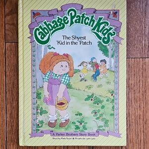 Vintage 1984 Cabbage Patch Hardback Book